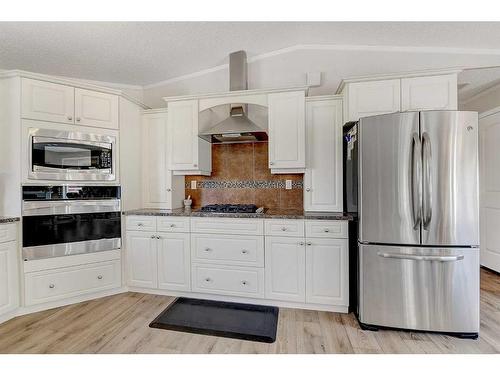 730073 Range Road 91, Rural Grande Prairie No. 1, County Of, AB - Indoor Photo Showing Kitchen