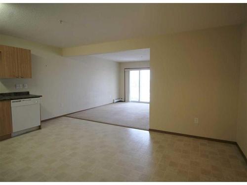 204-12015 Royal Oaks Drive, Grande Prairie, AB - Indoor Photo Showing Other Room