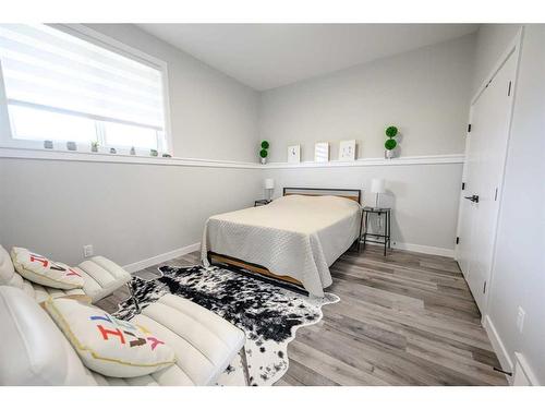 5705 Poplar Lane, Rural Grande Prairie No. 1, County Of, AB - Indoor Photo Showing Bedroom