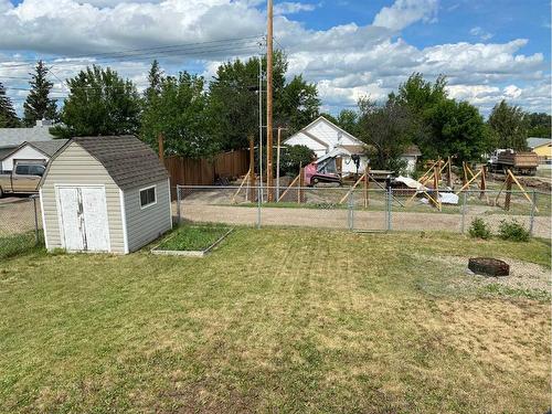 4801 45 Avenue, Spirit River, AB - Outdoor