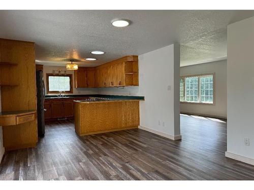 822025 Rr20, Rural Fairview No. 136, M.D. Of, AB - Indoor Photo Showing Kitchen