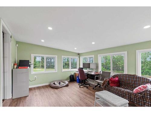 724011 Range Road 53,, Rural Grande Prairie No. 1, County Of, AB - Indoor Photo Showing Living Room