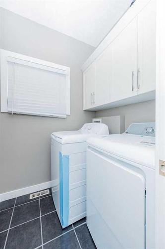 8810 88 Avenue, Grande Prairie, AB - Indoor Photo Showing Laundry Room