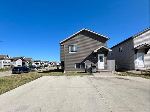 11559 75 Avenue, Grande Prairie, AB - Outdoor