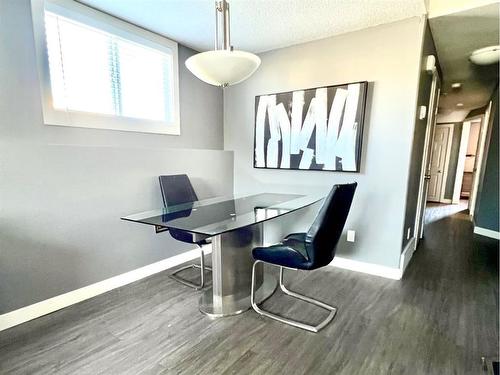 11559 75 Avenue, Grande Prairie, AB - Indoor Photo Showing Dining Room