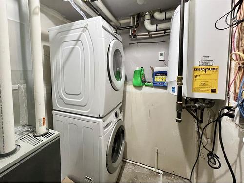 11559 75 Avenue, Grande Prairie, AB - Indoor Photo Showing Laundry Room