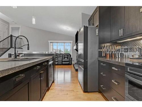 7749 Oxford Road, Rural Grande Prairie No. 1, County Of, AB - Indoor Photo Showing Kitchen