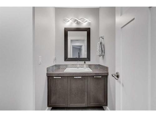 7749 Oxford Road, Rural Grande Prairie No. 1, County Of, AB - Indoor Photo Showing Bathroom