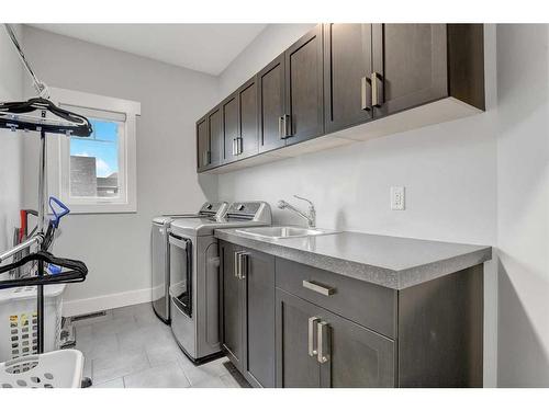 7749 Oxford Road, Rural Grande Prairie No. 1, County Of, AB - Indoor Photo Showing Laundry Room