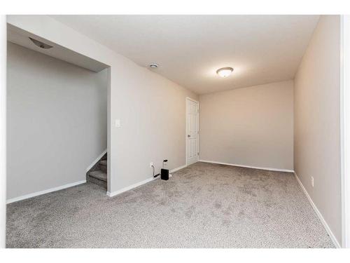 85 Pinnacle Crossing, Grande Prairie, AB - Indoor Photo Showing Other Room