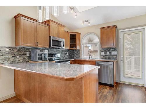 9510 91 Street, Grande Prairie, AB - Indoor Photo Showing Kitchen