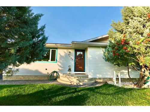 9126 128 Avenue, Peace River, AB - Outdoor