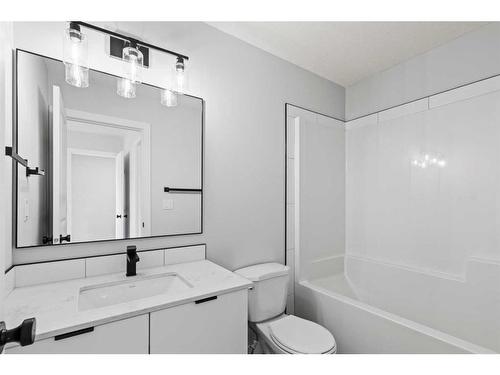 10213 127 Avenue, Grande Prairie, AB - Indoor Photo Showing Bathroom