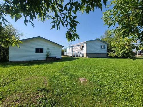 4805 Doyle Avenue, Donnelly, AB - Outdoor