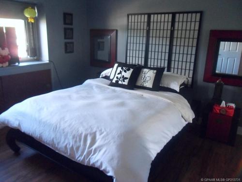 7-8808 96 Street, Peace River, AB - Indoor Photo Showing Bedroom