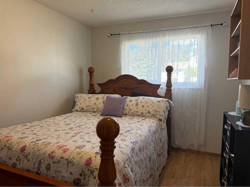 10213 97 Avenue, Grande Cache, AB - Indoor Photo Showing Bedroom