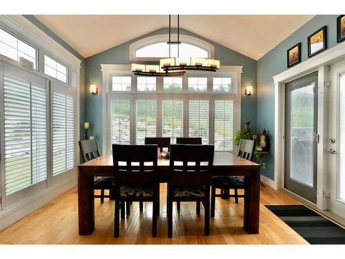 10313 86 Street, Peace River, AB - Indoor Photo Showing Dining Room