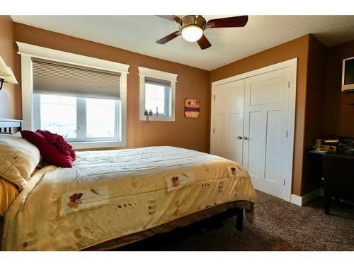 10313 86 Street, Peace River, AB - Indoor Photo Showing Bedroom