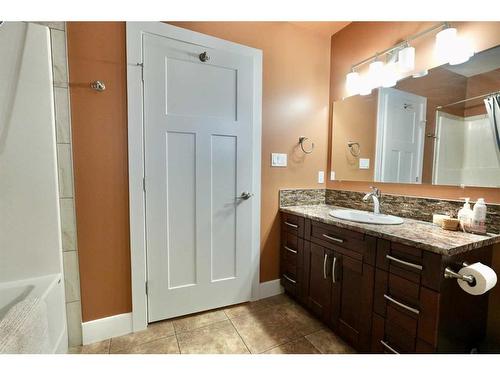 10313 86 Street, Peace River, AB - Indoor Photo Showing Bathroom