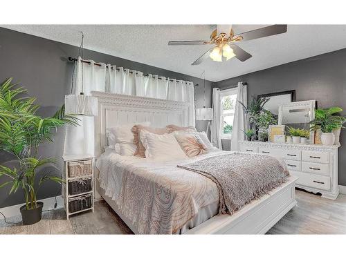 51014 Twp 712, Rural Grande Prairie No. 1, County Of, AB - Indoor Photo Showing Bedroom