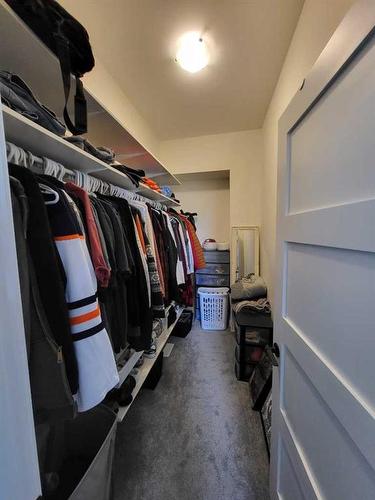 10006 100 Street, Nampa, AB - Indoor With Storage