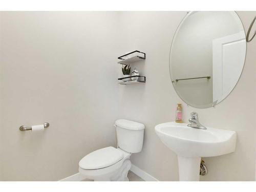 11238 75A Street, Grande Prairie, AB - Indoor Photo Showing Bathroom