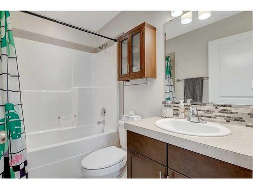 11238 75A Street, Grande Prairie, AB - Indoor Photo Showing Bathroom