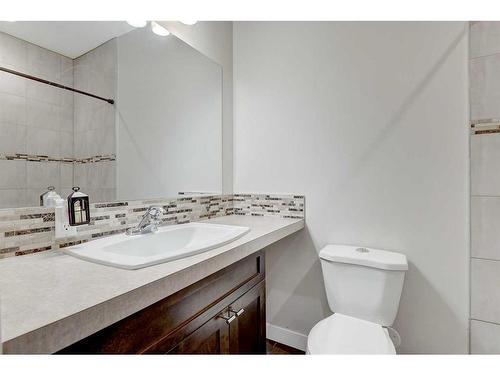 11238 75A Street, Grande Prairie, AB - Indoor Photo Showing Bathroom