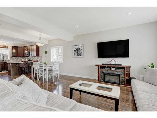 11238 75A Street, Grande Prairie, AB - Indoor Photo Showing Living Room