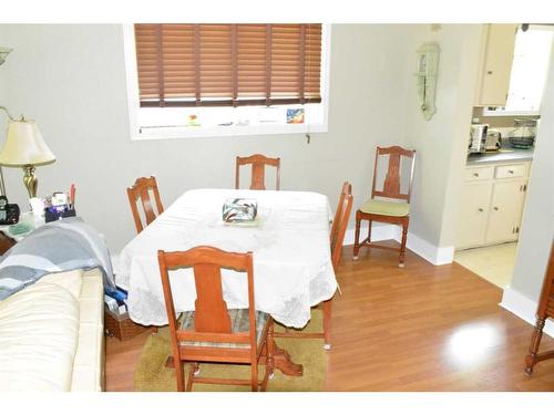 10115 105 Avenue, Peace River, AB - Indoor Photo Showing Dining Room