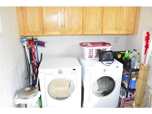 10115 105 Avenue, Peace River, AB - Indoor Photo Showing Laundry Room