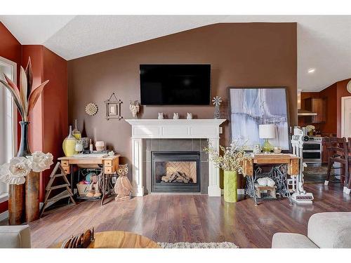 85014 Township Road 722, Rural Grande Prairie No. 1, County Of, AB - Indoor Photo Showing Living Room With Fireplace