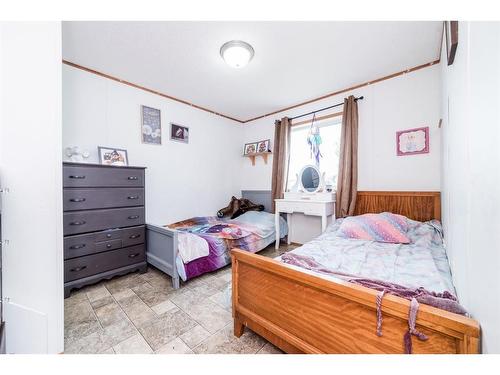 8601 90 Street, Grande Prairie, AB - Indoor Photo Showing Bedroom