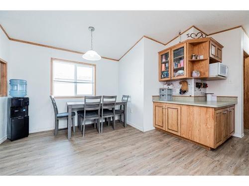 8601 90 Street, Grande Prairie, AB - Indoor Photo Showing Dining Room