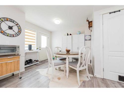 106-9105 91 Street, Grande Prairie, AB - Indoor Photo Showing Dining Room