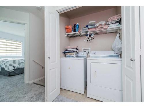 106-9105 91 Street, Grande Prairie, AB - Indoor Photo Showing Laundry Room