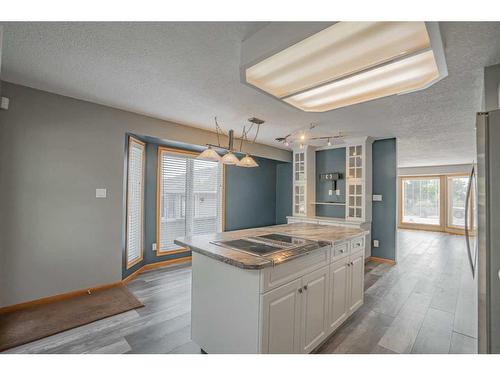 9110 136 Ave, Peace River, AB - Indoor Photo Showing Kitchen