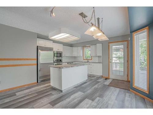 9110 136 Ave, Peace River, AB - Indoor Photo Showing Kitchen