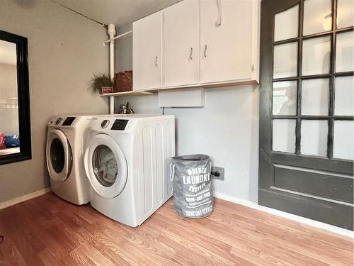 9324 104 Avenue, Grande Prairie, AB - Indoor Photo Showing Laundry Room