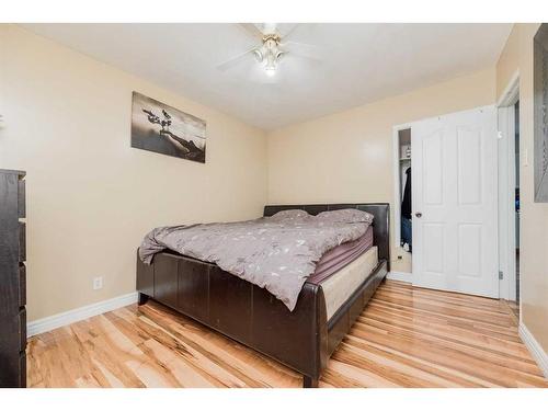 10023 94 Avenue, Grande Prairie, AB - Indoor Photo Showing Bedroom