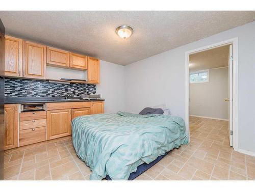 10023 94 Avenue, Grande Prairie, AB - Indoor Photo Showing Bedroom