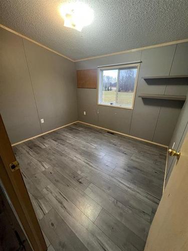 5701 River Road, Fort Vermilion, AB - Indoor Photo Showing Other Room