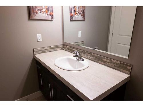 11322 105 Avenue, Grande Prairie, AB - Indoor Photo Showing Bathroom