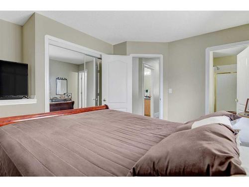 12318 107 Street, Grande Prairie, AB - Indoor Photo Showing Bedroom