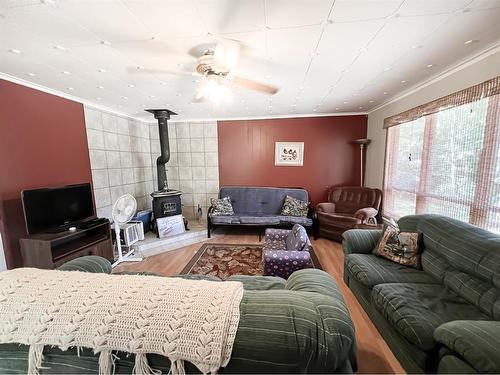 Block 5 Lot 3, Rural Big Lakes County, AB - Indoor Photo Showing Living Room