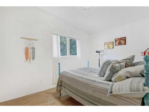 11307 103 Street, Grande Prairie, AB - Indoor Photo Showing Bedroom