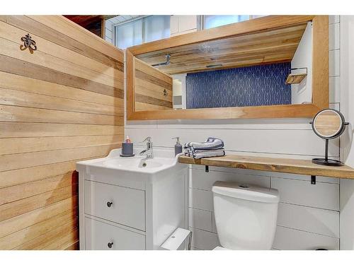 9505 78 Avenue, Grande Prairie, AB - Indoor Photo Showing Bathroom