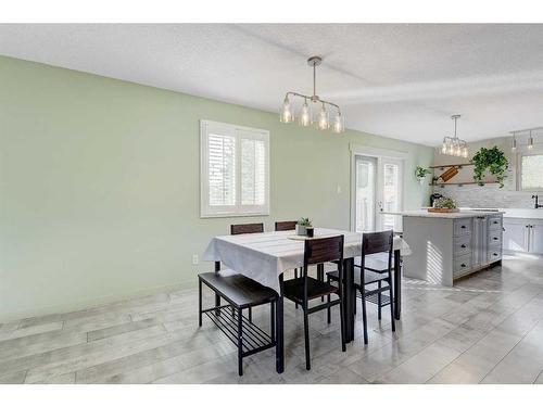 9505 78 Avenue, Grande Prairie, AB - Indoor Photo Showing Dining Room