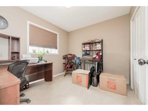 8822 88 B Street, Grande Prairie, AB - Indoor Photo Showing Office