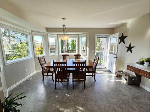 11430 72 Avenue, Grande Prairie, AB - Indoor Photo Showing Dining Room